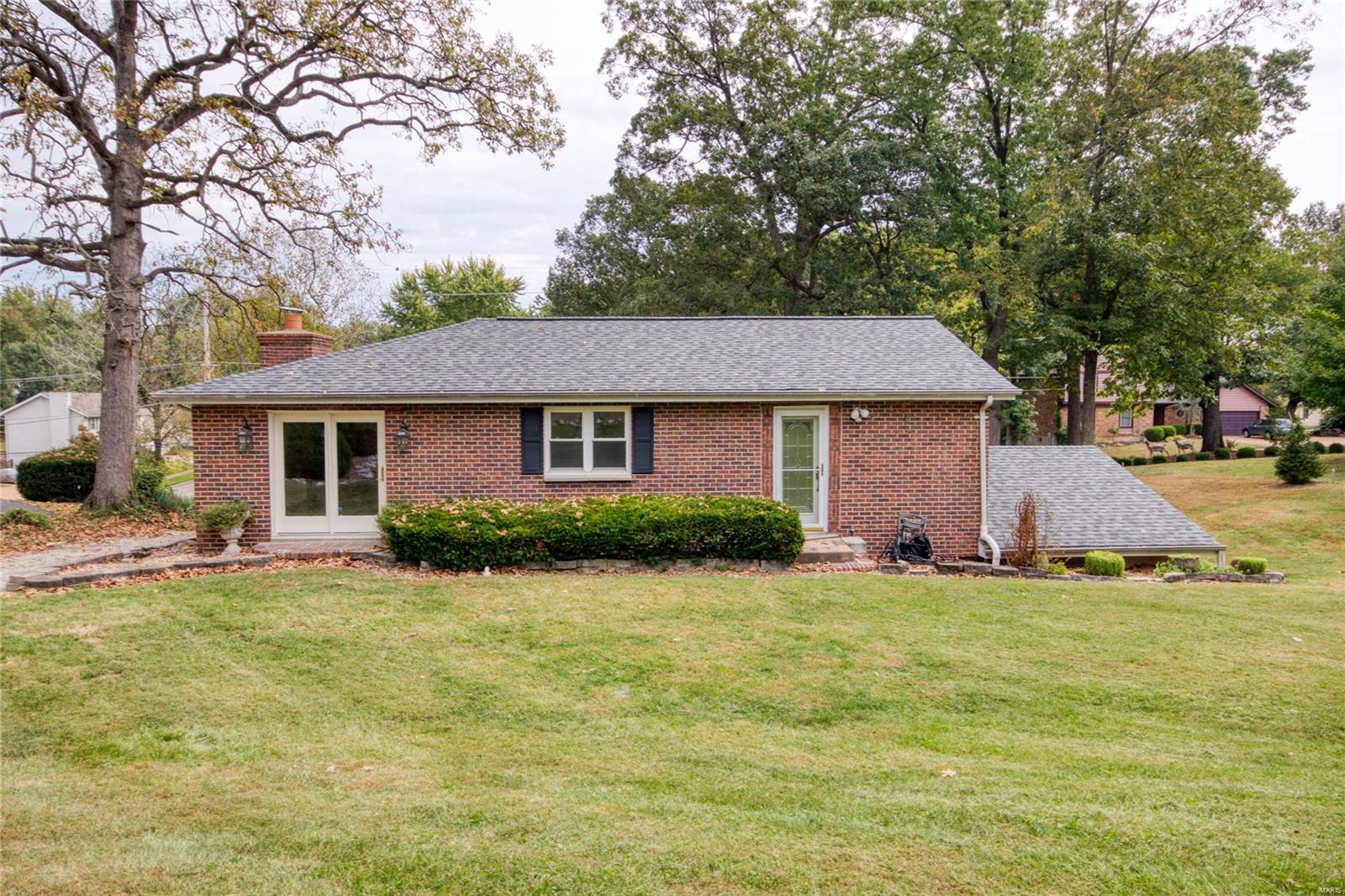 7141 Becker Road Oakville, MO 63129 - Photo 28 of 40 Gallery Image 28