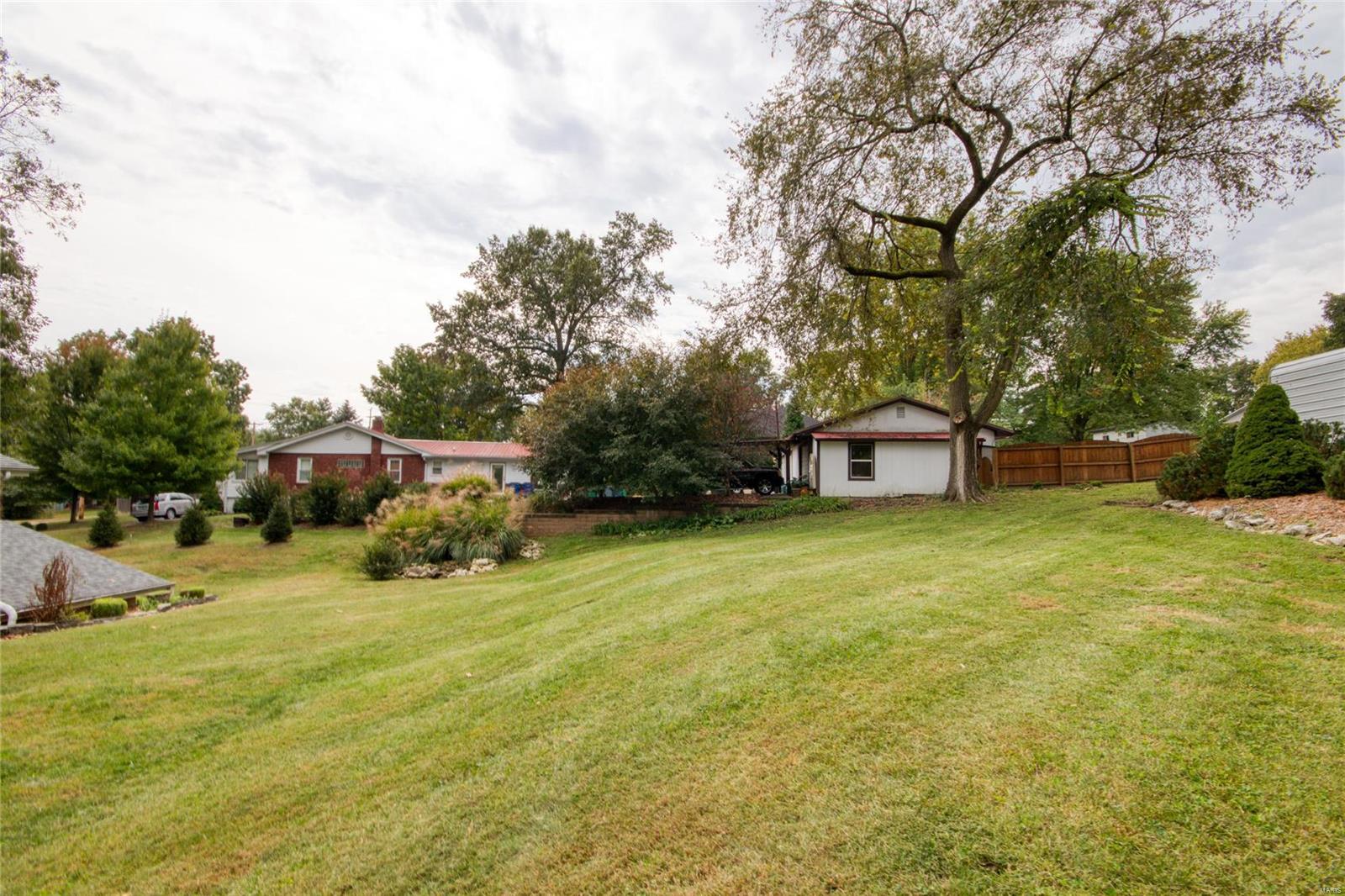 7141 Becker Road Oakville, MO 63129 - Photo 30 of 40 Gallery Image 30