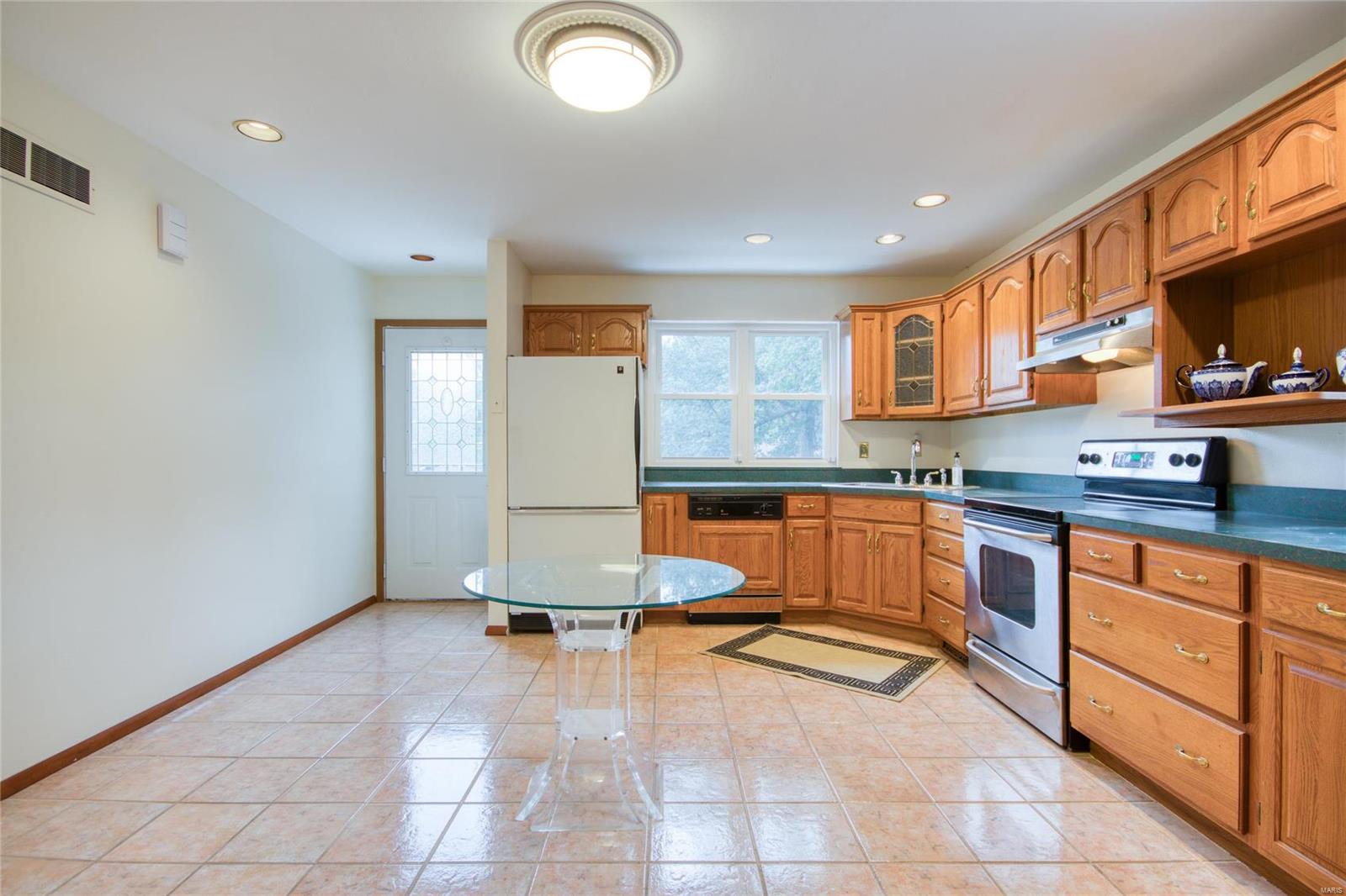7141 Becker Road Oakville, MO 63129 - Photo 4 of 40 Gallery Image 4