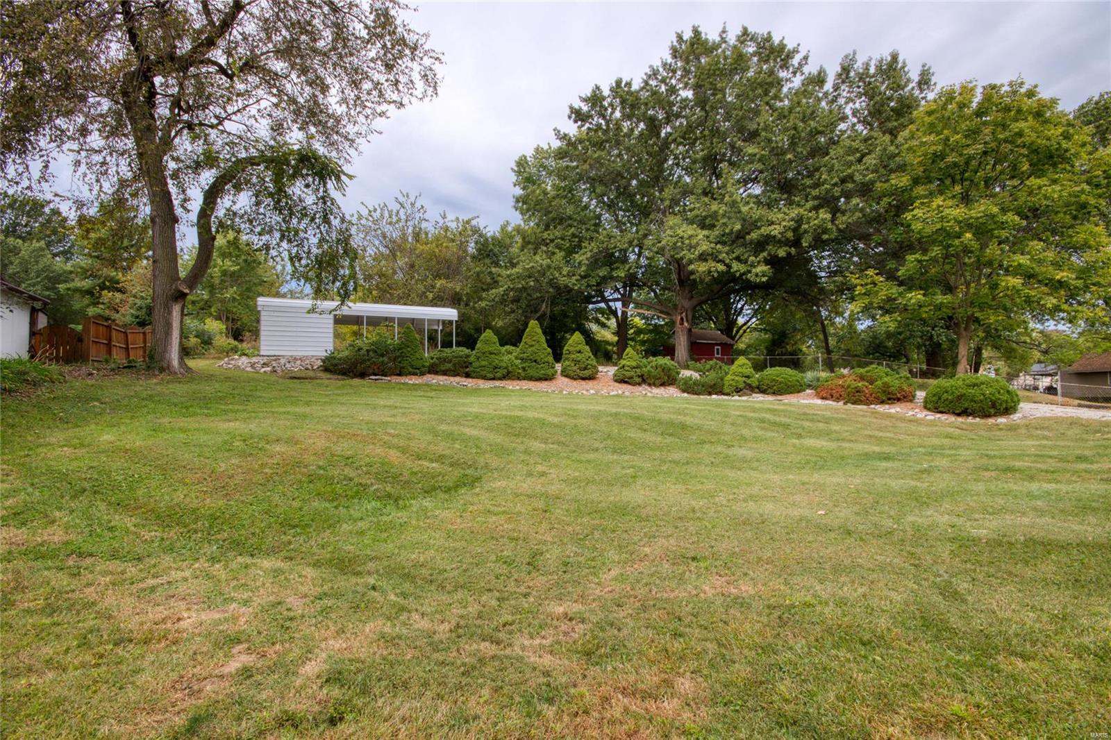 7141 Becker Road Oakville, MO 63129 - Photo 35 of 40 Gallery Image 35