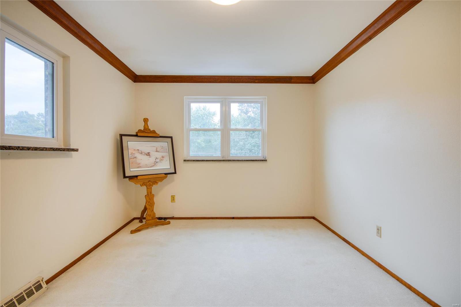 7141 Becker Road Oakville, MO 63129 - Photo 5 of 40 Gallery Image 5