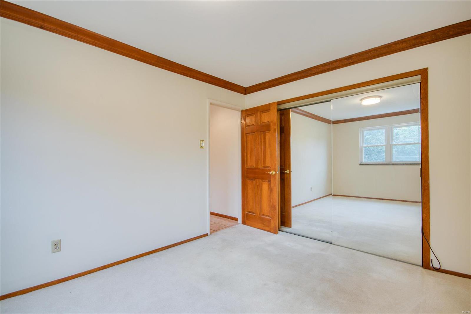 7141 Becker Road Oakville, MO 63129 - Photo 6 of 40 Gallery Image 6