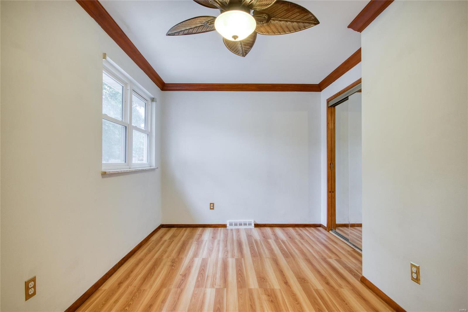 7141 Becker Road Oakville, MO 63129 - Photo 10 of 40 Gallery Image 10