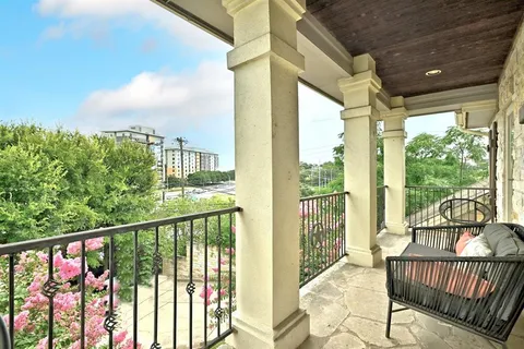 $5,000 | 1111 East Riverside Drive, Austin, TX 78704