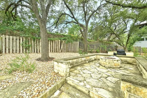 $5,000 | 1111 East Riverside Drive, Austin, TX 78704
