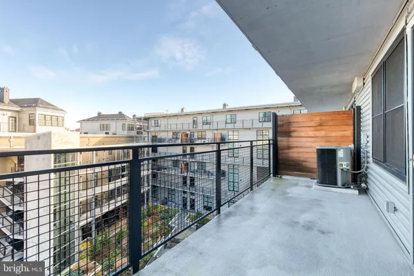 $4,000 | 1220 Bank Street, Unit 410, Baltimore, MD 21202