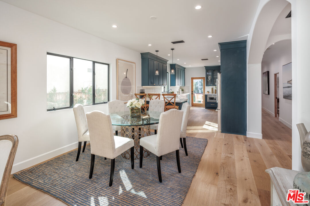 913 South Mullen Avenue Los Angeles, CA 90019 - Photo 44 of 56