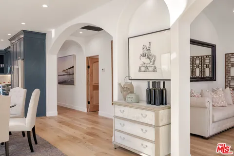 $2,595,000 | 913 South Mullen Avenue, Los Angeles, CA 90019