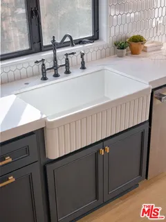 $2,595,000 | 913 South Mullen Avenue, Los Angeles, CA 90019