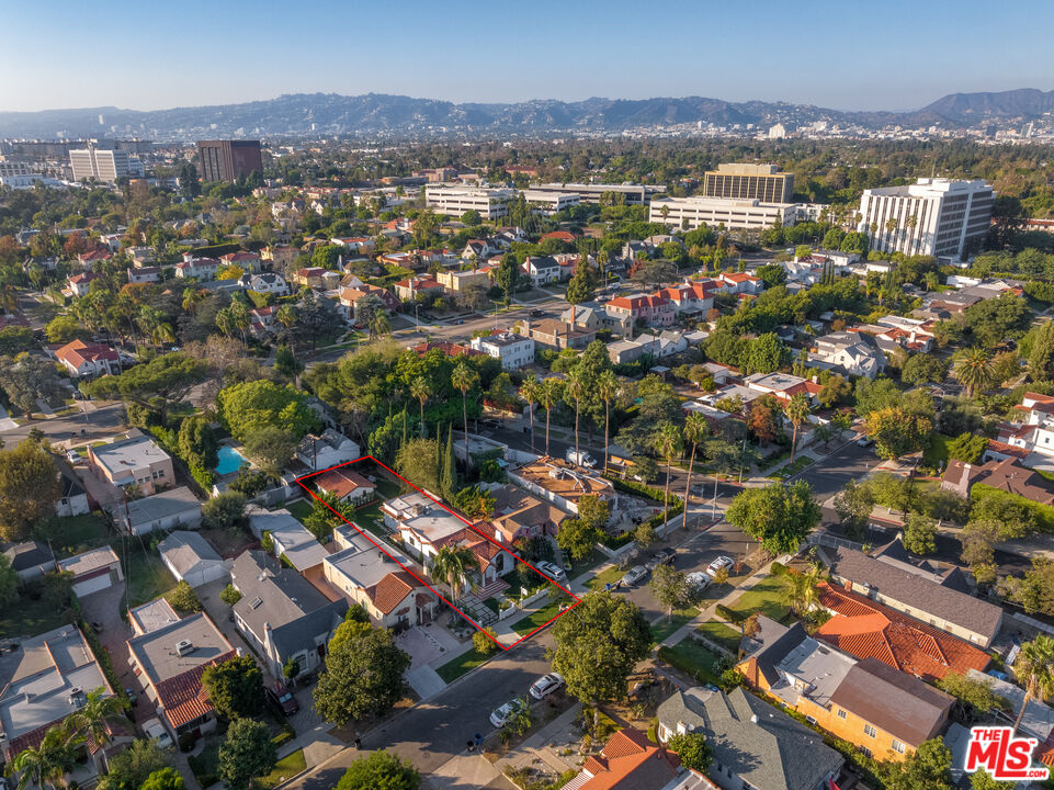 913 South Mullen Avenue Los Angeles, CA 90019 - Photo 54 of 56