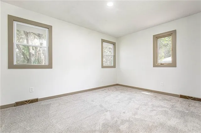 $272,500 | 804 Northwest N Summit Circle, Blue Springs, MO 64015