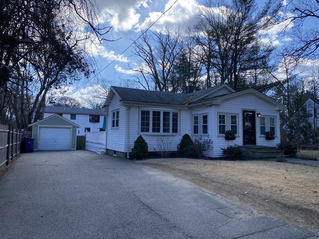 90 Wilmarth Road Randolph, MA 02368 - Photo 2 of 25 Gallery Image 2