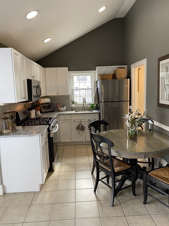 90 Wilmarth Road Randolph, MA 02368 - Photo 4 of 25 Gallery Image 4