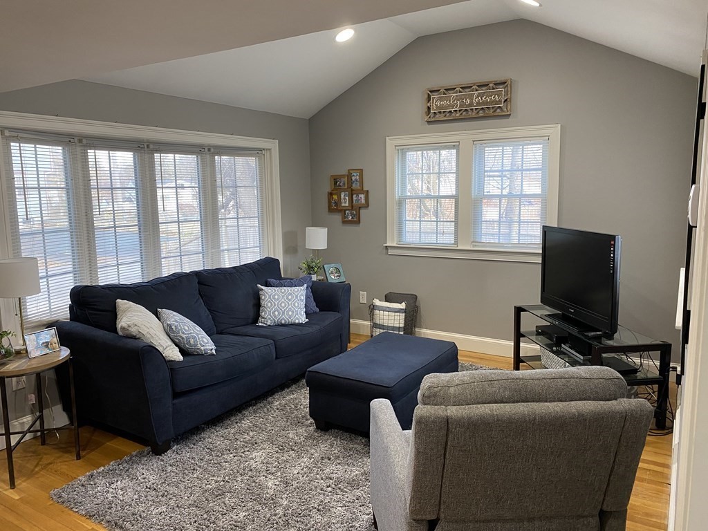 90 Wilmarth Road Randolph, MA 02368 - Photo 9 of 25 Gallery Image 9