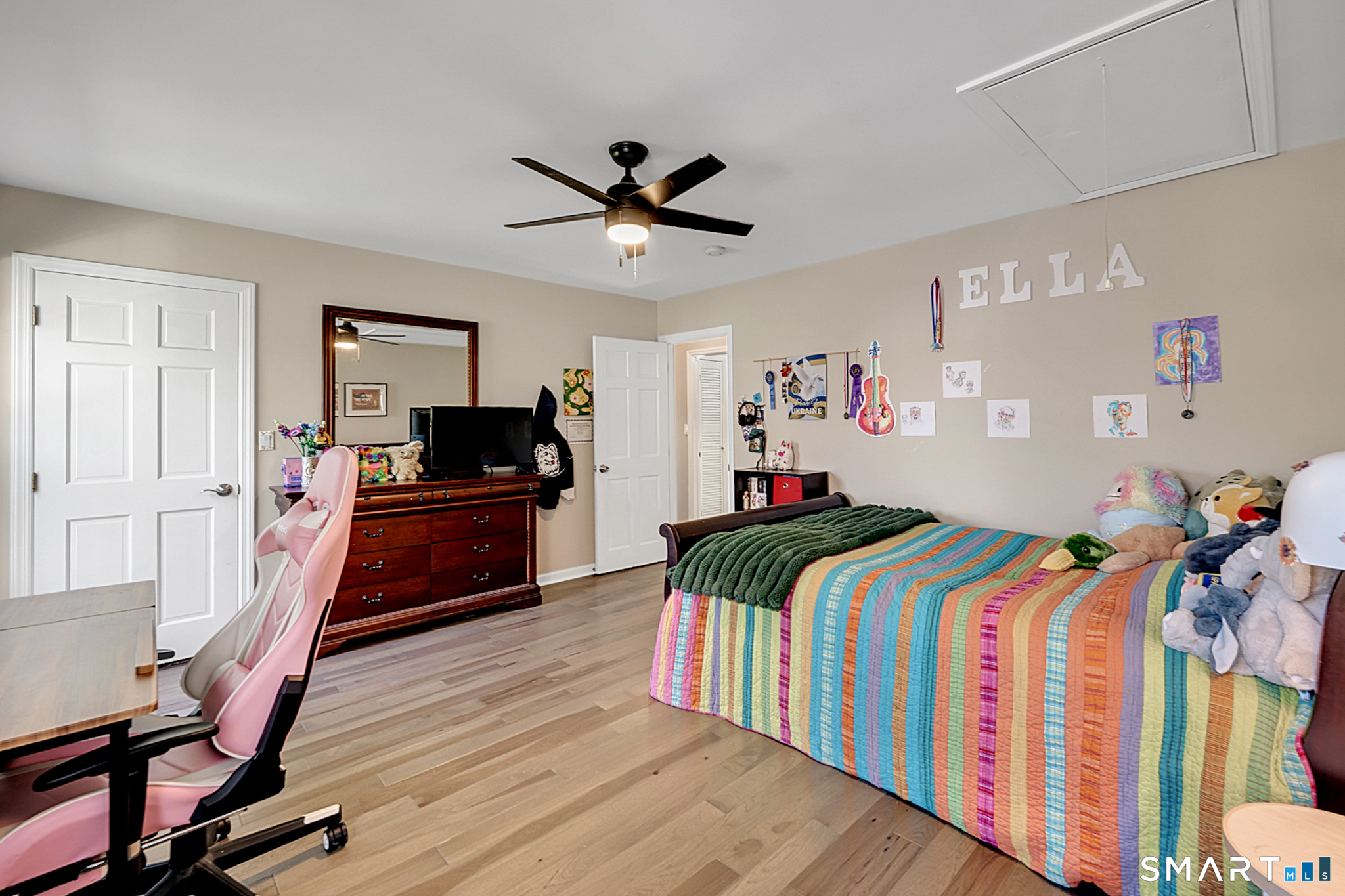 273 Osborne Hill Road Fairfield, CT 06824 - Photo 20 of 40 The second Bedroom offers a walk-in closet.