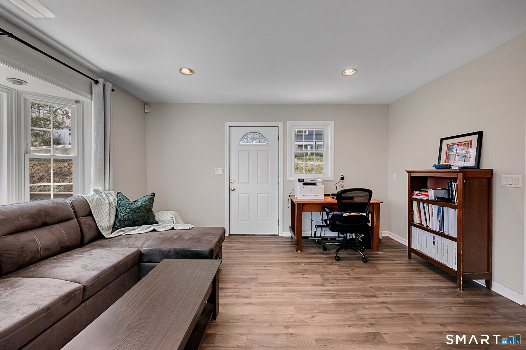 273 Osborne Hill Road Fairfield, CT 06824 - Photo 26 of 40 This room has a separate entrance, sliders to the deck and water hook up.