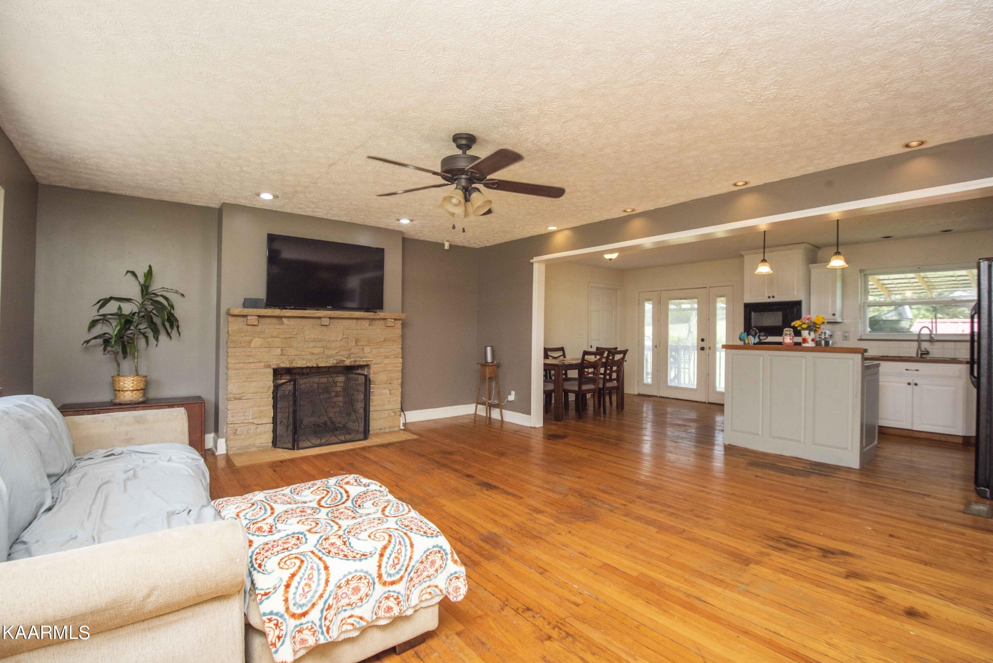 718 Ketner Road Dandridge, TN 37725 - Photo 11 of 41