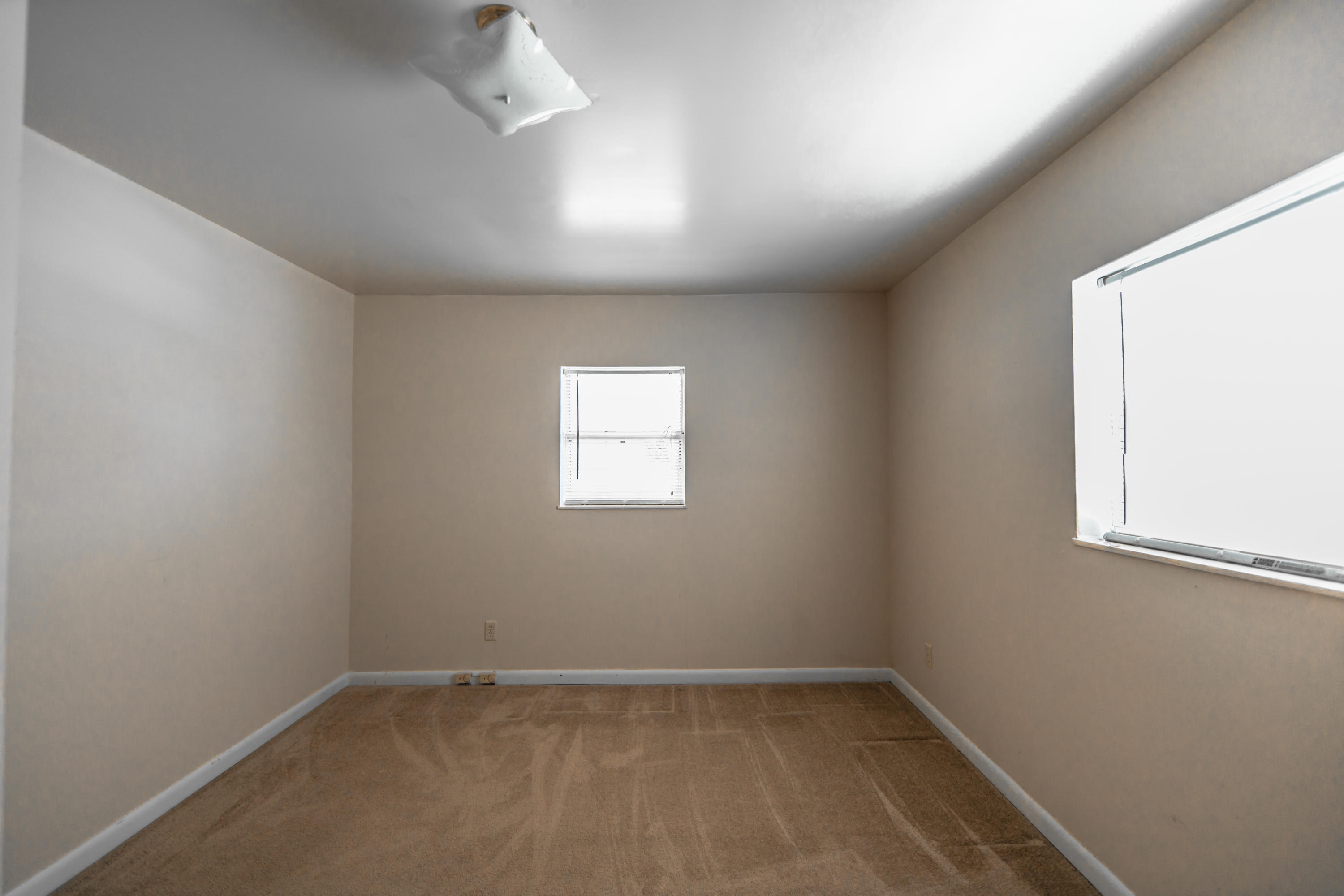 225 Portwood Road Clinton, TN 37716 - Photo 14 of 22 0M6A7535-1