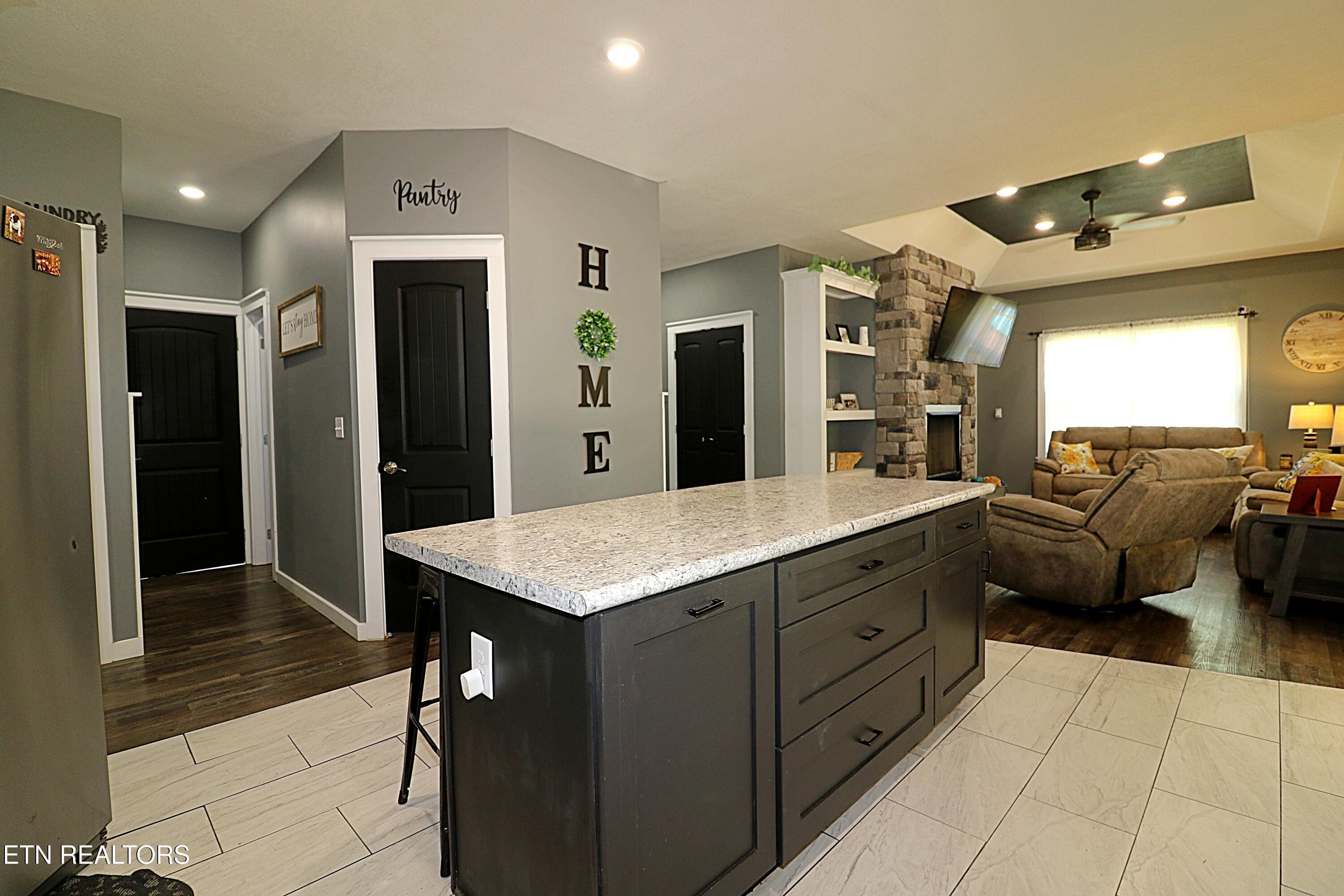 301 Lowin Fields Pvt Road Winfield, TN 37892 - Photo 9 of 49 094A3577