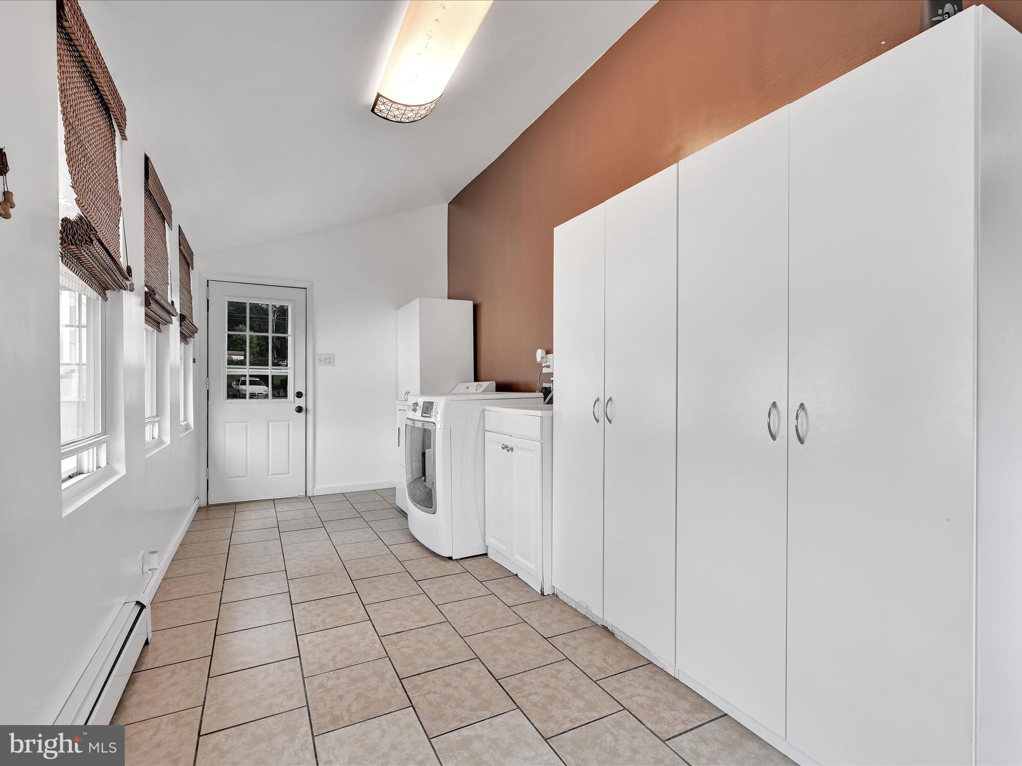 2017 East Good Spring Road Tremont, PA 17981 - Photo 14 of 39 Laundry Room