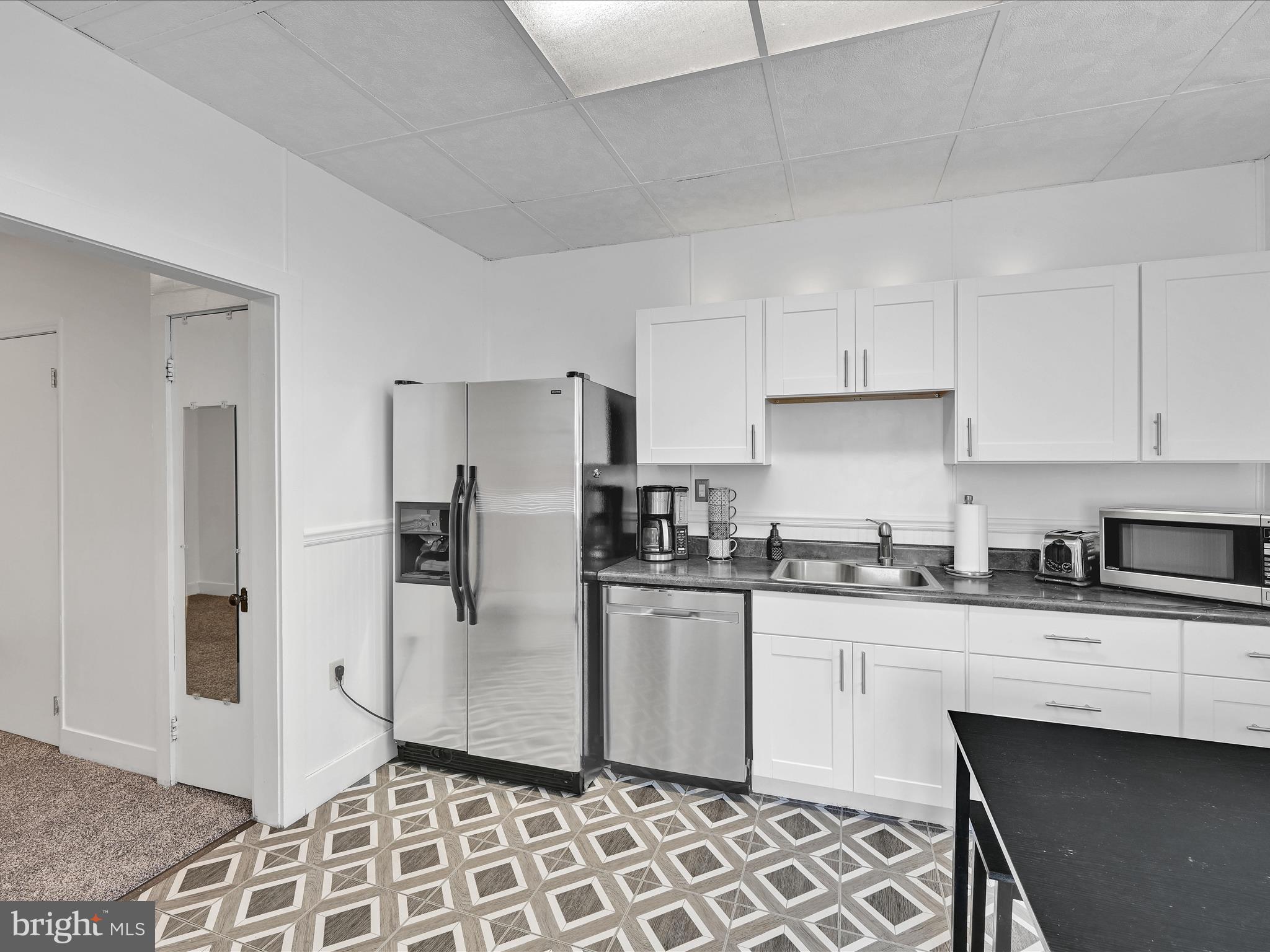 2017 East Good Spring Road Tremont, PA 17981 - Photo 7 of 39 Kitchen