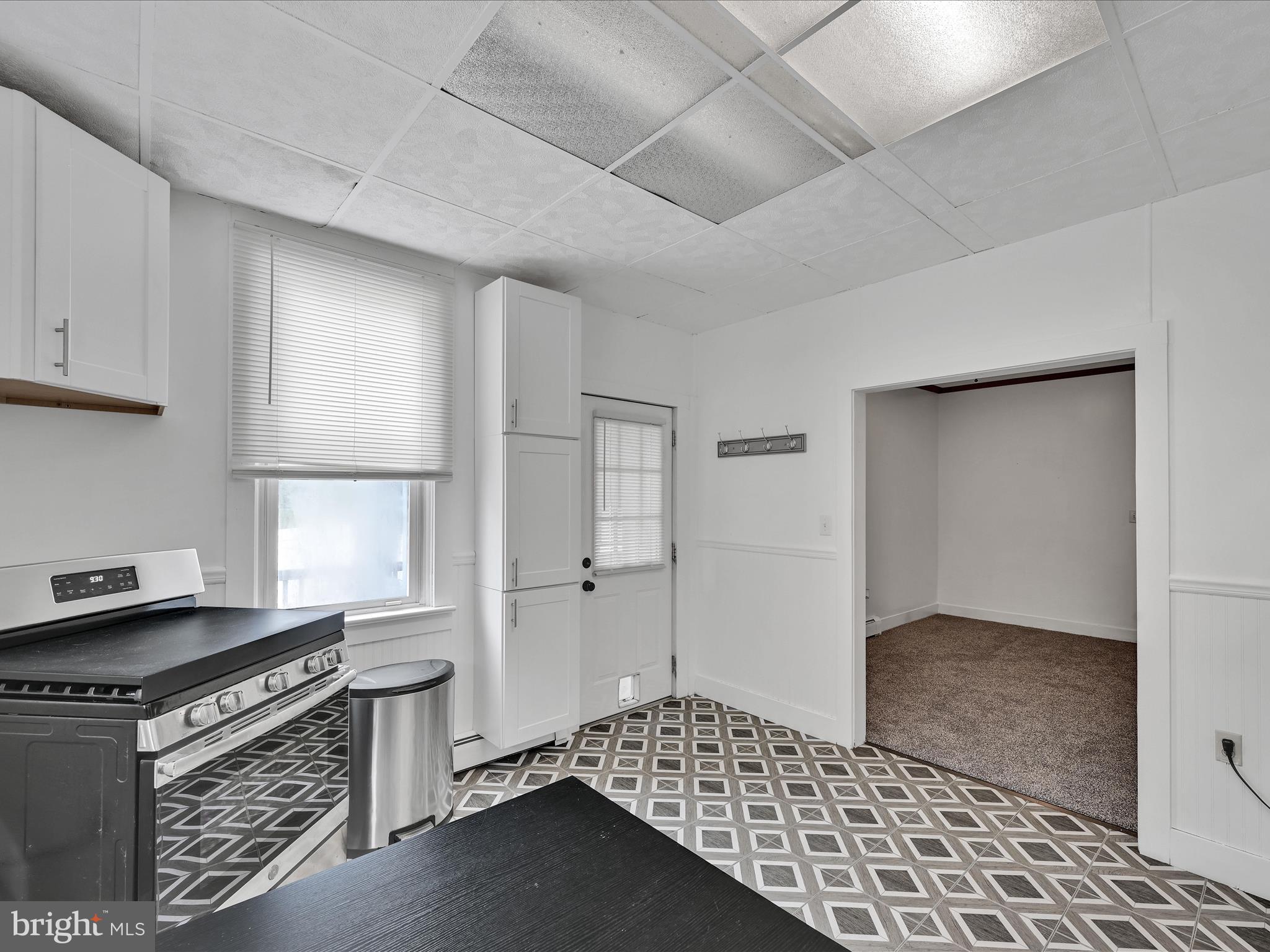 2017 East Good Spring Road Tremont, PA 17981 - Photo 8 of 39 Kitchen