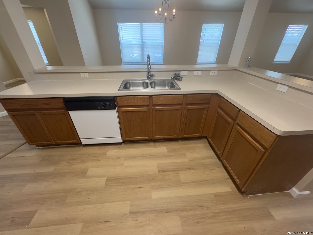 927 Rustling Cove San Antonio, TX 78251 - Photo 8 of 22