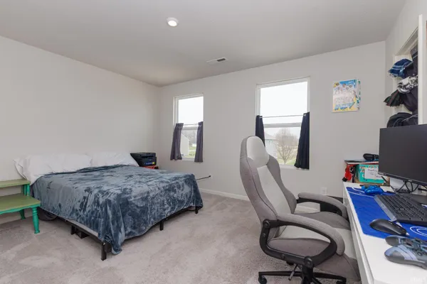 $320,000 | 3001 West Kings Cyn Drive, Muncie, IN 47303