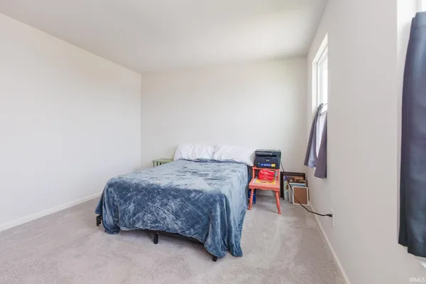 $320,000 | 3001 West Kings Cyn Drive, Muncie, IN 47303