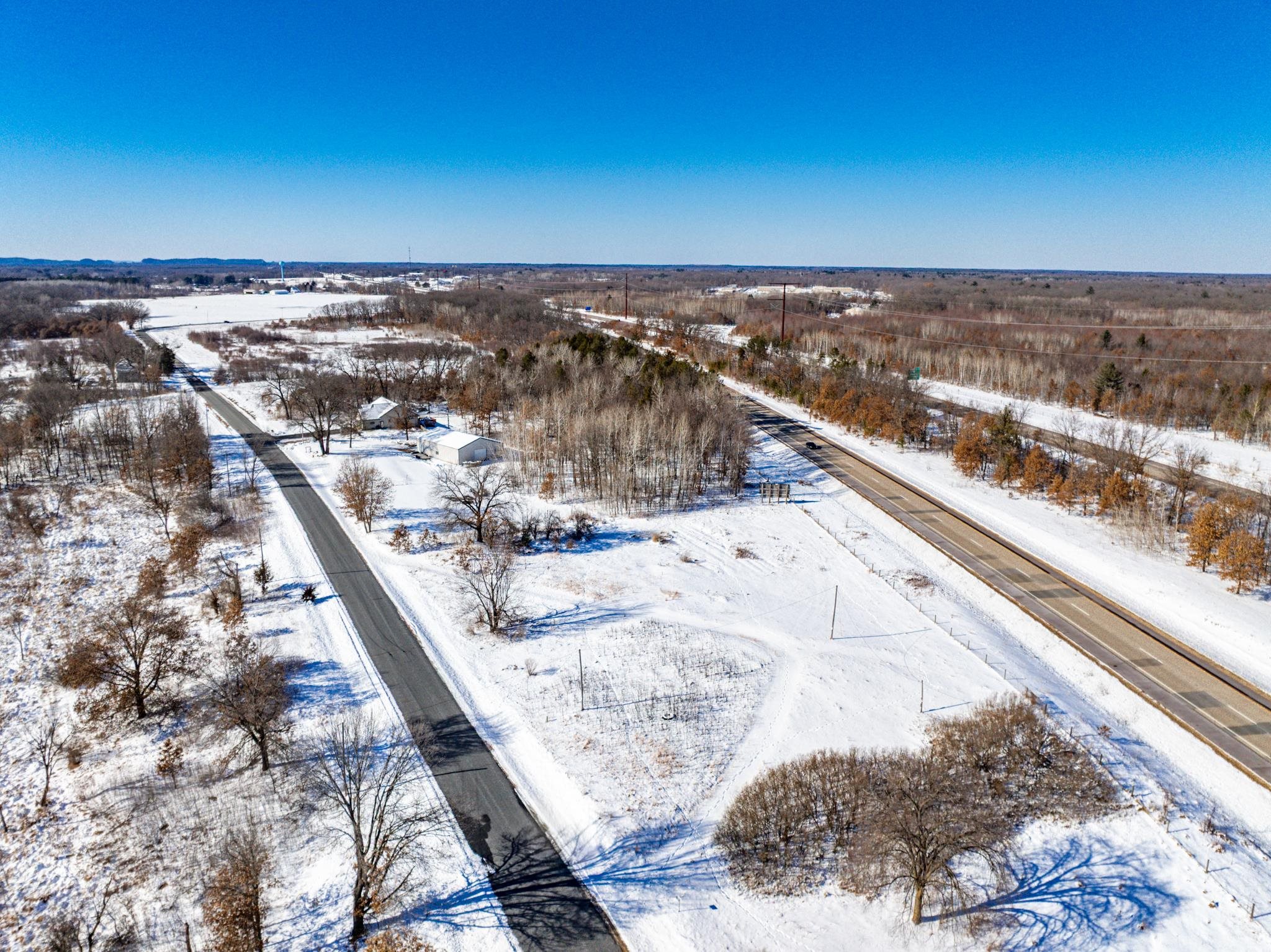 W7190 Welch Prairie Road New Lisbon, WI 53950 - Photo 3 of 21
