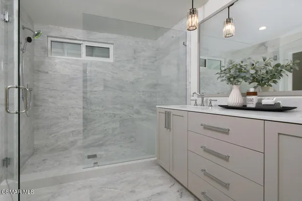 $1,630,000 | 136 Erten Street, Thousand Oaks, CA 91360