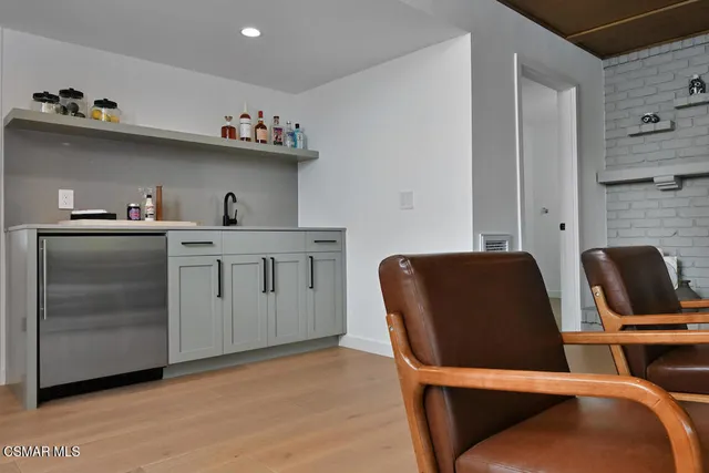 $1,680,000 | 136 Erten Street, Thousand Oaks, CA 91360