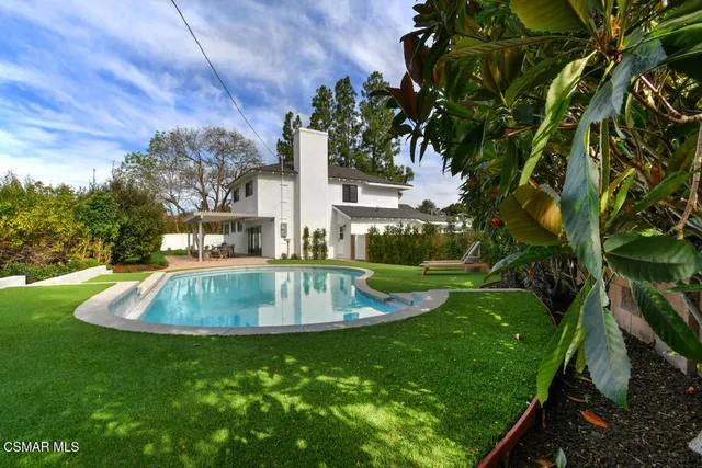 $1,680,000 | 136 Erten Street, Thousand Oaks, CA 91360