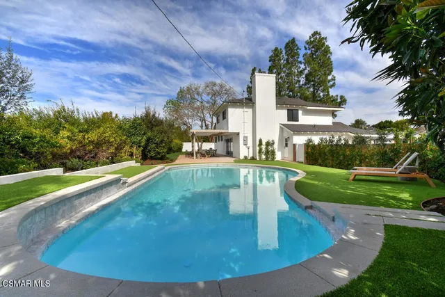 $1,680,000 | 136 Erten Street, Thousand Oaks, CA 91360