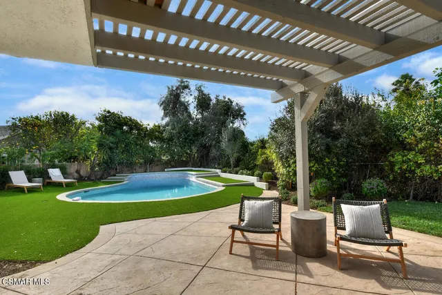 $1,680,000 | 136 Erten Street, Thousand Oaks, CA 91360