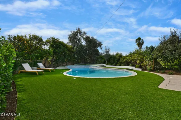 $1,630,000 | 136 Erten Street, Thousand Oaks, CA 91360