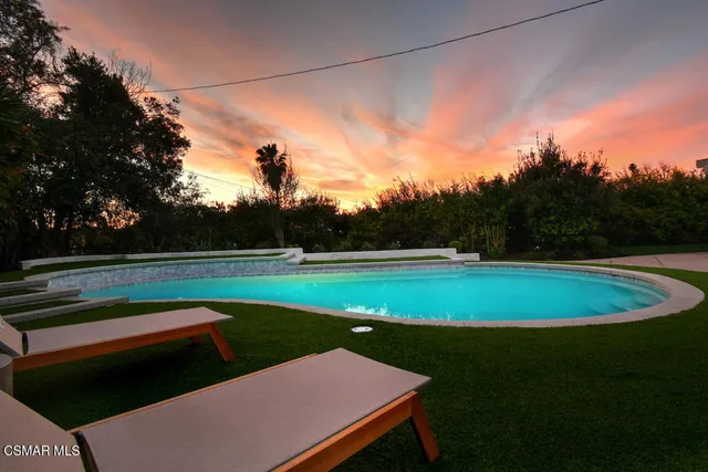 $1,680,000 | 136 Erten Street, Thousand Oaks, CA 91360