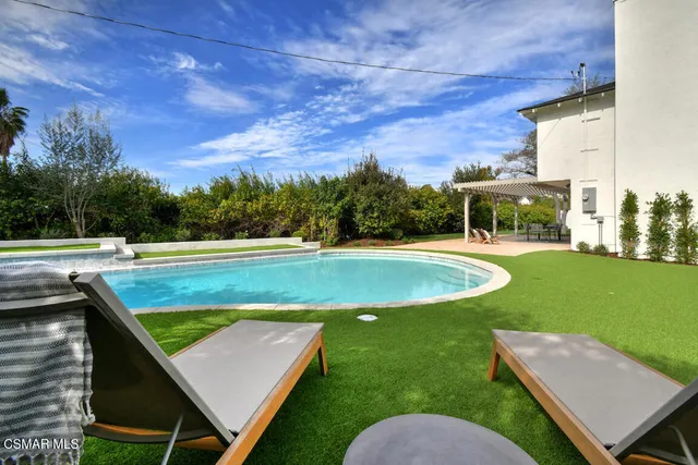 $1,680,000 | 136 Erten Street, Thousand Oaks, CA 91360