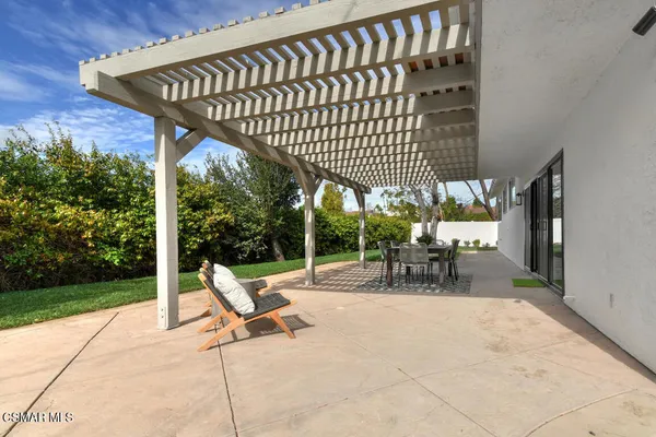 $1,630,000 | 136 Erten Street, Thousand Oaks, CA 91360