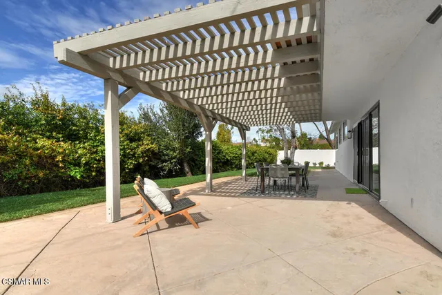 $1,680,000 | 136 Erten Street, Thousand Oaks, CA 91360