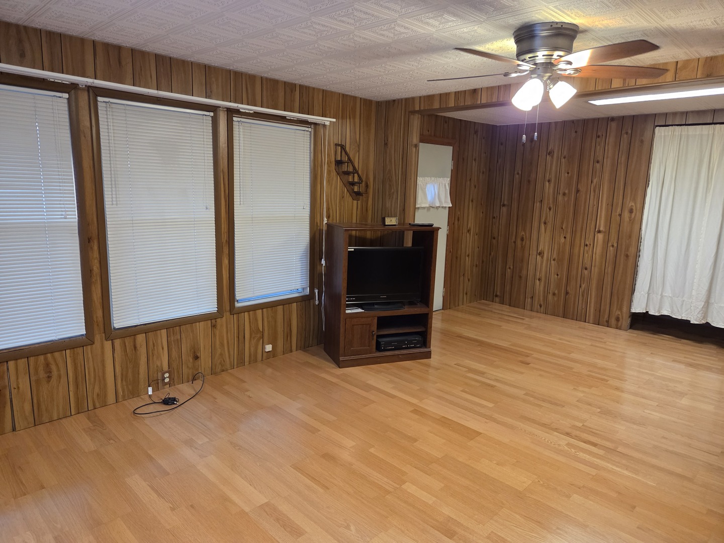 712 East Monroe Street Bloomington, IL 61701 - Photo 11 of 34