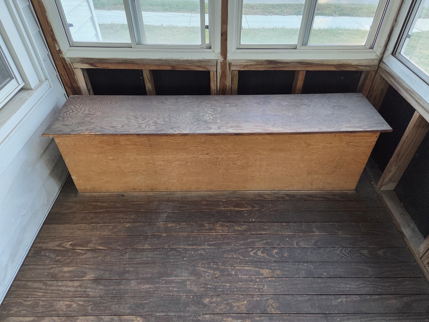 712 East Monroe Street Bloomington, IL 61701 - Photo 27 of 34 a view of entryway