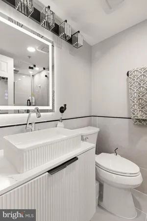 $2,400 | 12286 Ashmont Court, Unit 204, Woodbridge, VA 22192