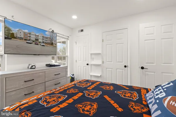 $2,400 | 12286 Ashmont Court, Unit 204, Woodbridge, VA 22192
