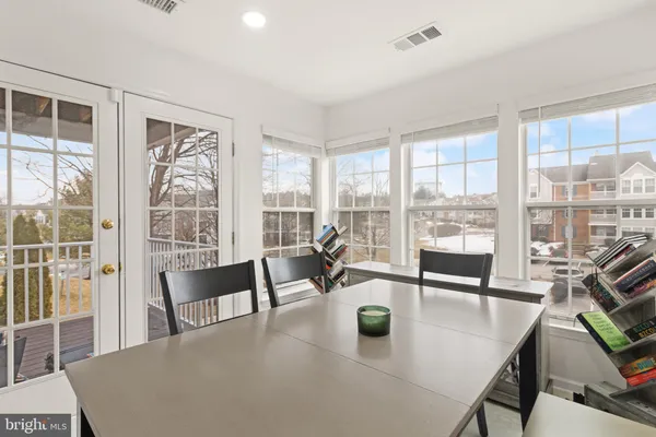 $2,400 | 12286 Ashmont Court, Unit 204, Woodbridge, VA 22192