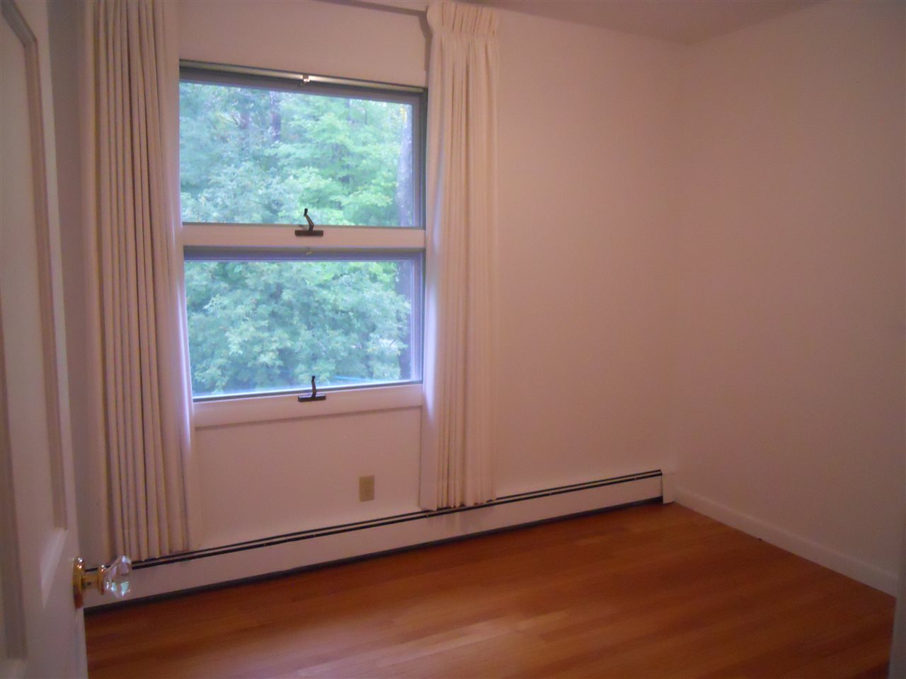 102 Pinecrest Road Rutland Town, VT 05701 - Photo 14 of 27