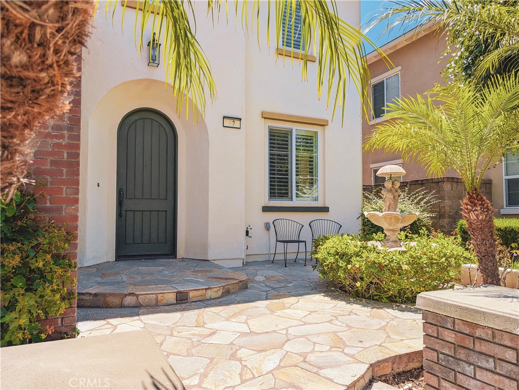 42 Blossom Irvine, CA 92620 - Photo 3 of 34 a front view of a house