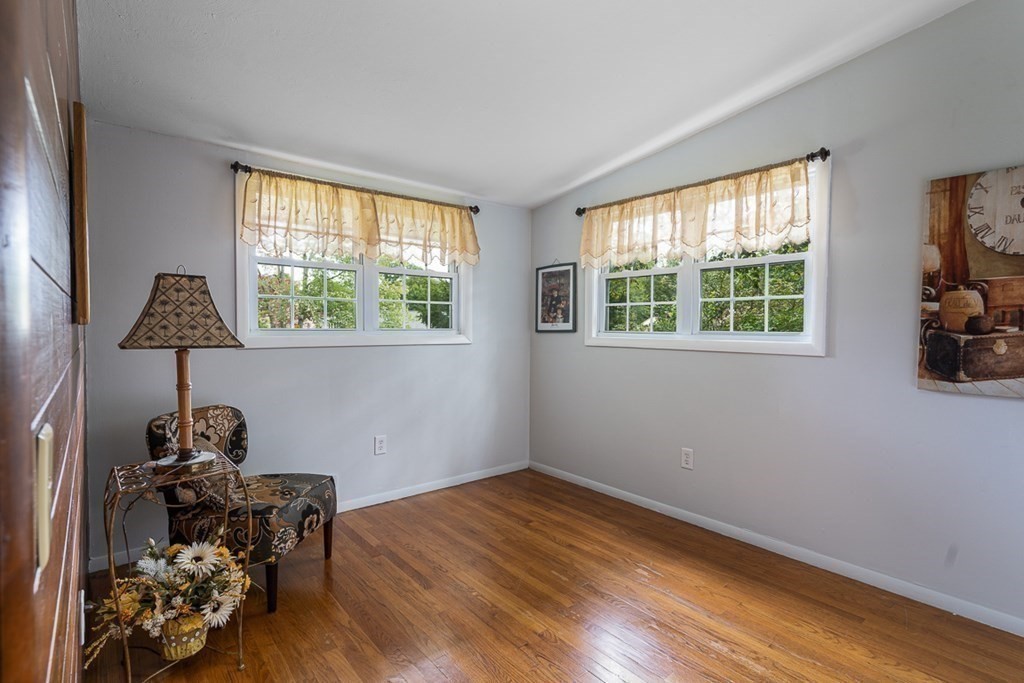146 Brittany Road Springfield, MA 01151 - Photo 15 of 27