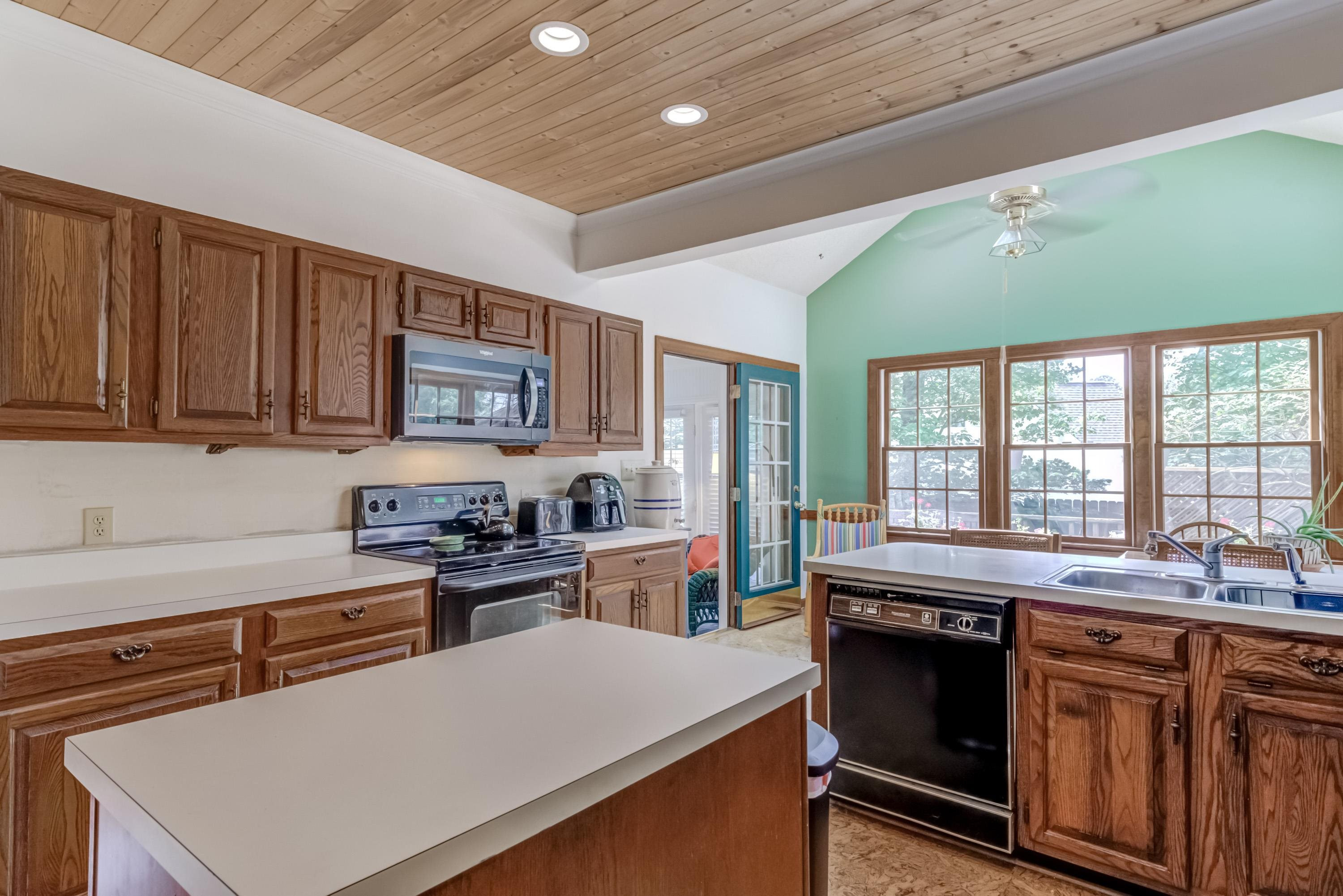 1728 Briarforest Place Raleigh, NC 27615 - Photo 12 of 45 Photo 12