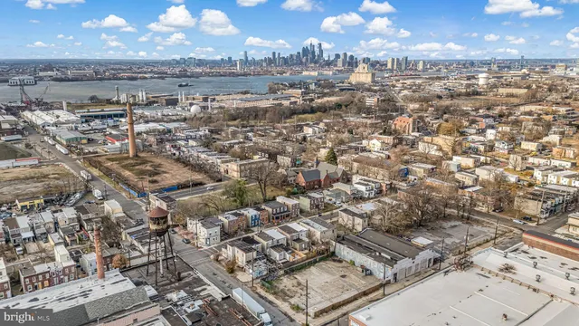 $59,900 | 1931 South 6th Street, Camden, NJ 08104